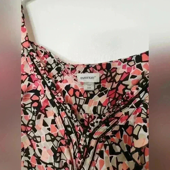 Plus size, Ruffle and black sequin detail on this cute tank from Avenue EUC #18 - Picture 1 of 6